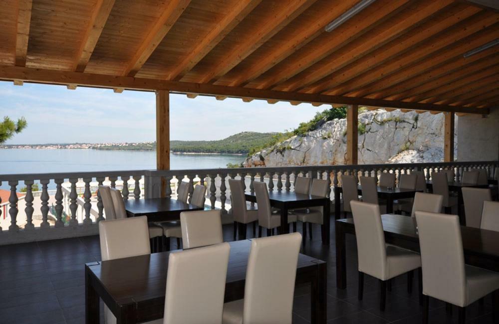 Holiday Home Orsag ดราเก ภายนอก รูปภาพ